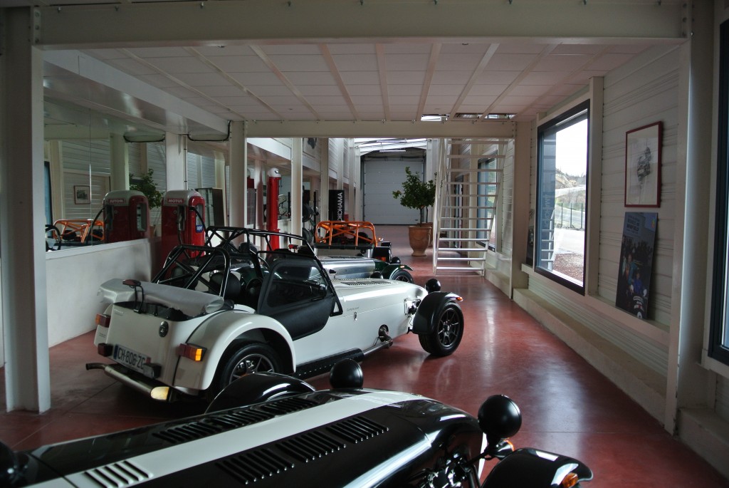 Intérieur concession caterham